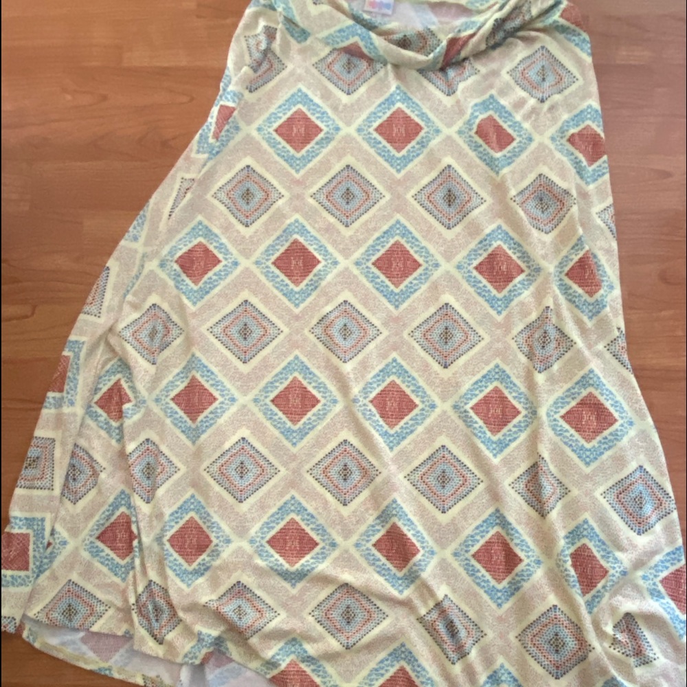 Lularoe Skirt NWT! Size Large